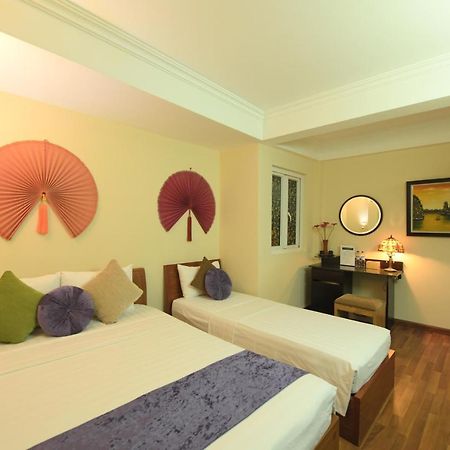 Holiday Lakeview Hotel Ханой Екстериор снимка