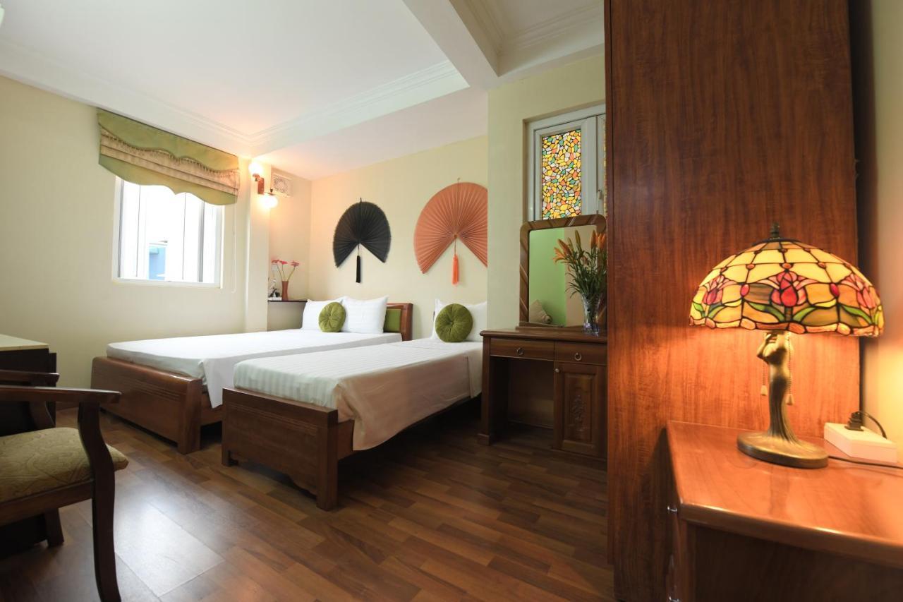 Holiday Lakeview Hotel Ханой Екстериор снимка