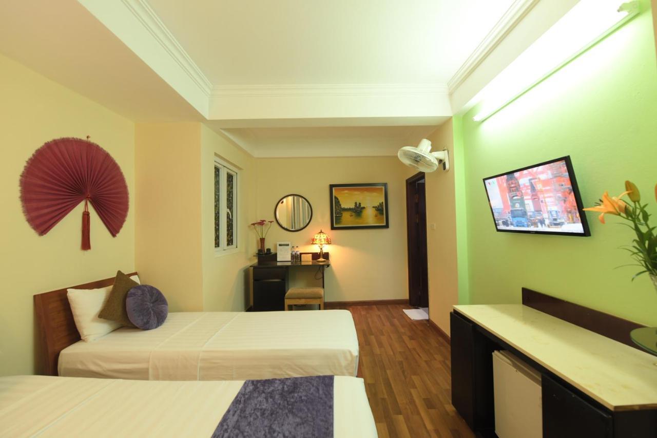 Holiday Lakeview Hotel Ханой Екстериор снимка