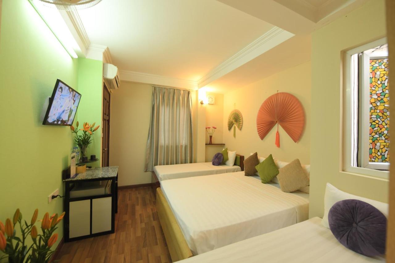 Holiday Lakeview Hotel Ханой Екстериор снимка