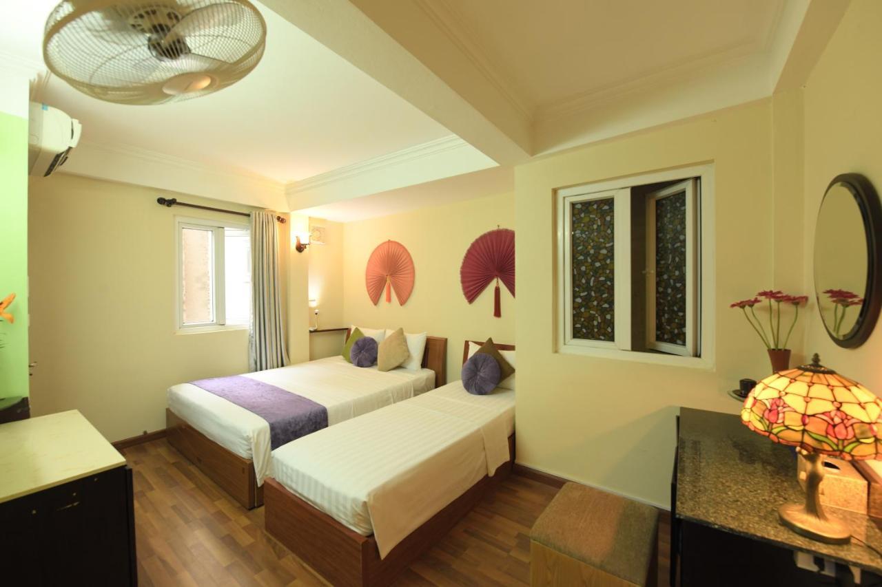 Holiday Lakeview Hotel Ханой Екстериор снимка